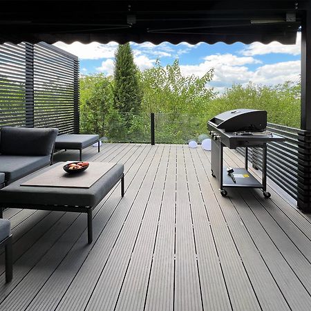 Pergola House In A Green Oasis With Fantastic View Petrovaradin Exterior foto