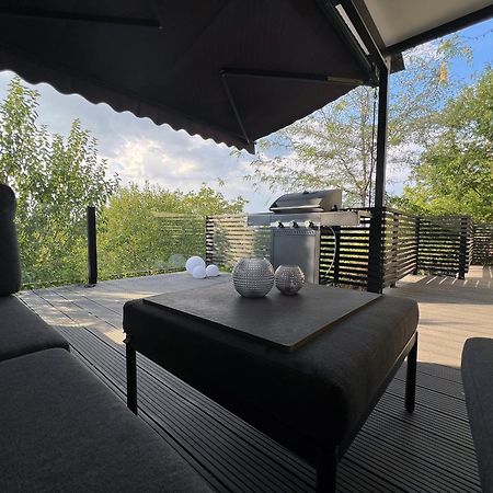 Pergola House In A Green Oasis With Fantastic View Petrovaradin Exterior foto